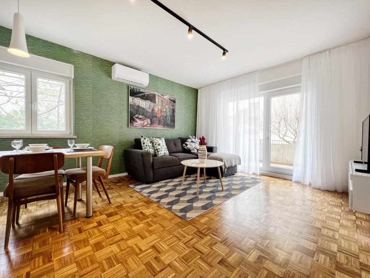 Apartments Valerian Novigrad Istria エクステリア 写真