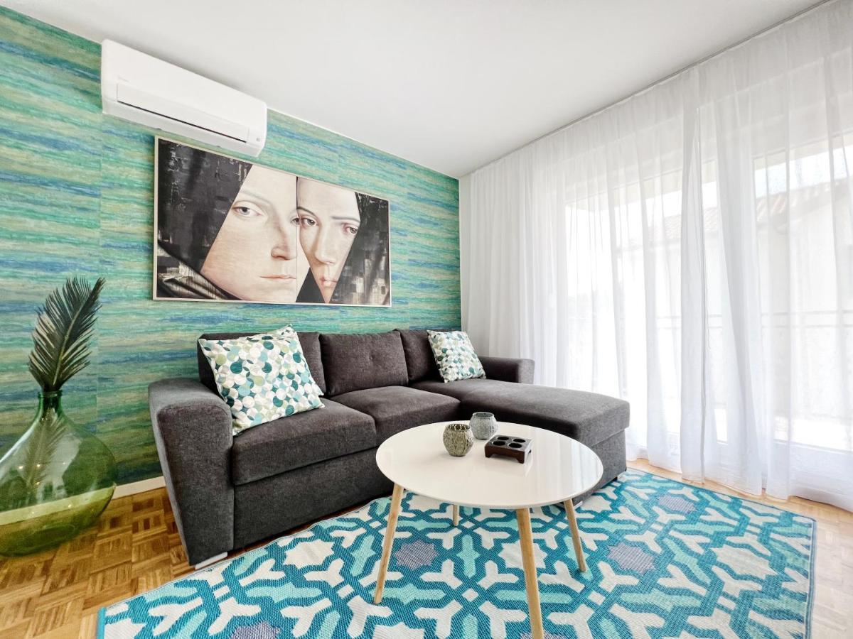 Apartments Valerian Novigrad Istria エクステリア 写真